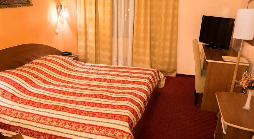 Hotel Xemar Arad Habitación foto
