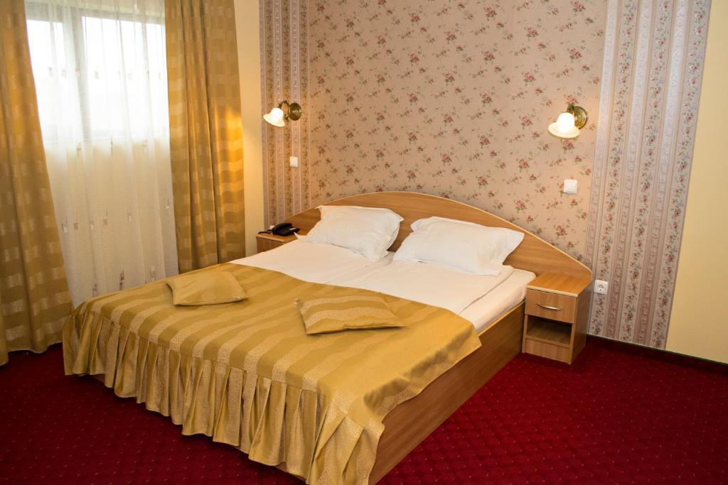 Hotel Xemar Arad Habitación foto