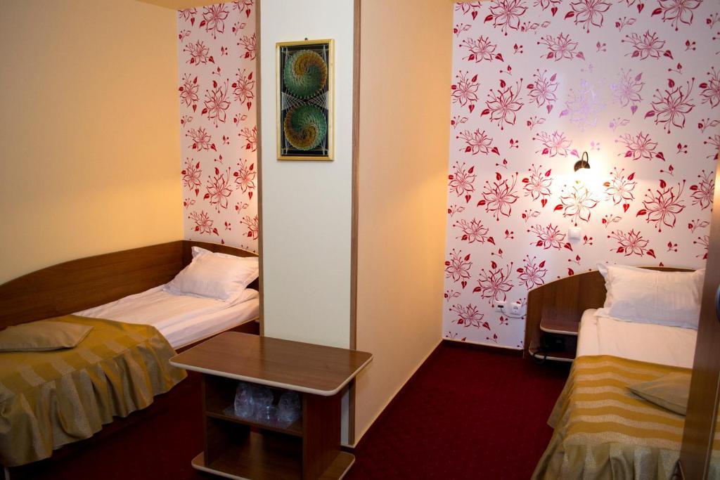 Hotel Xemar Arad Habitación foto